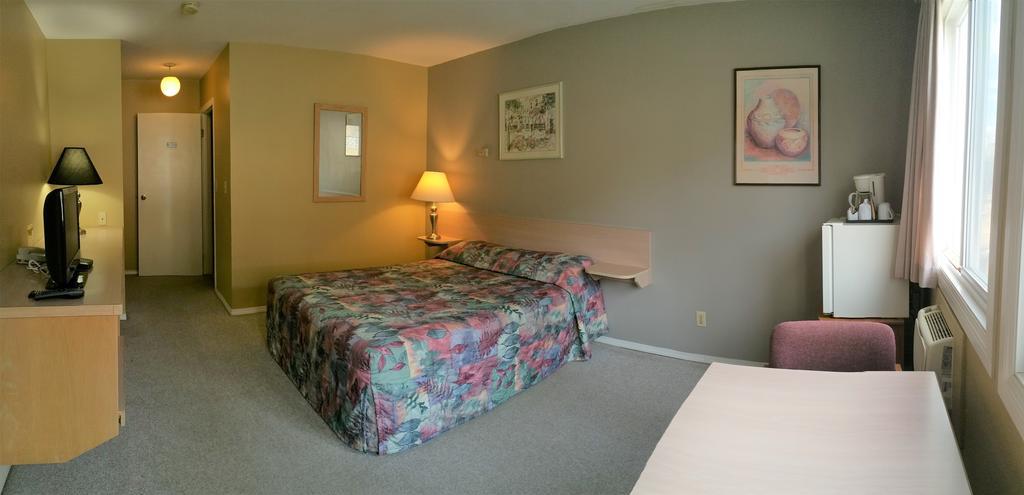 Drummond Lodge Williams Lake Bagian luar foto